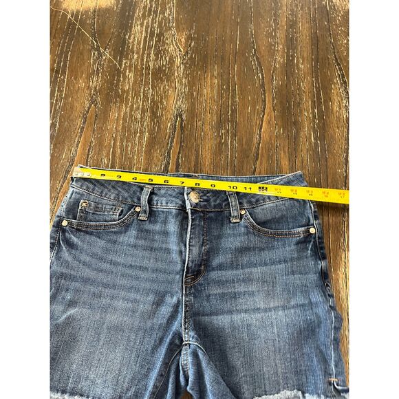 Seven7 Denim Shorts Size 8 Medium Wash Cutoff Raw Hem Stretch Jean Shorts - Picture 5 of 7